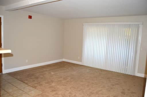 Fresno House: 2909 Huntington Blvd #112