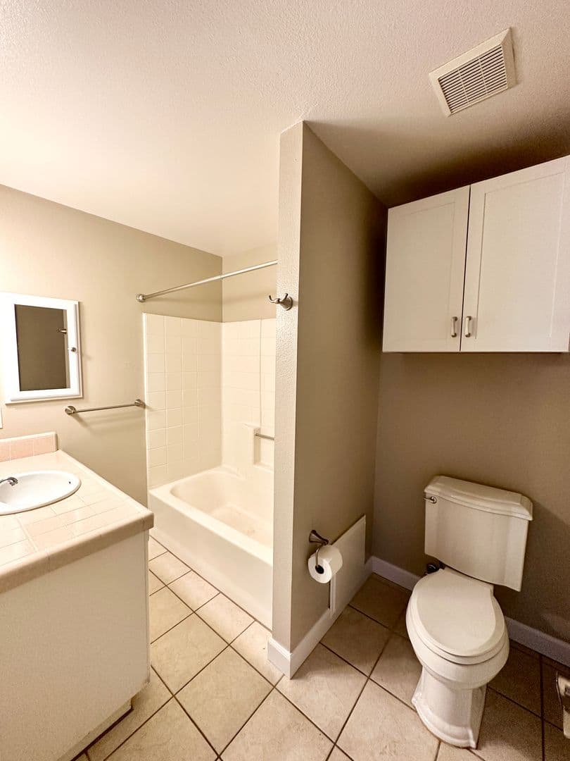 Paso Robles House: 735 Walnut Dr