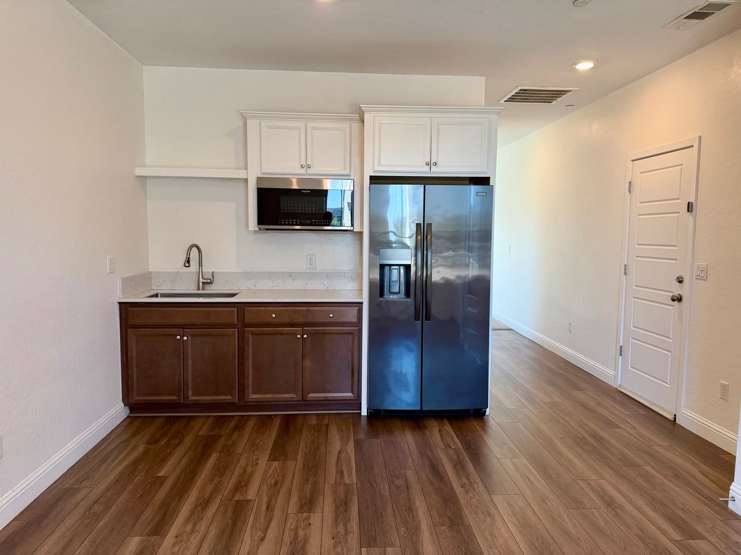 Fresno House: 5817 E Truman Ave