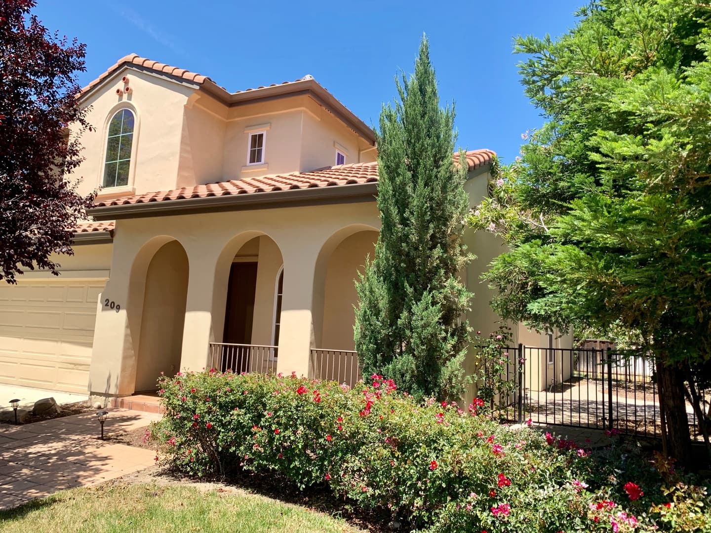 Paso Robles House: 209 Vista Del Rio