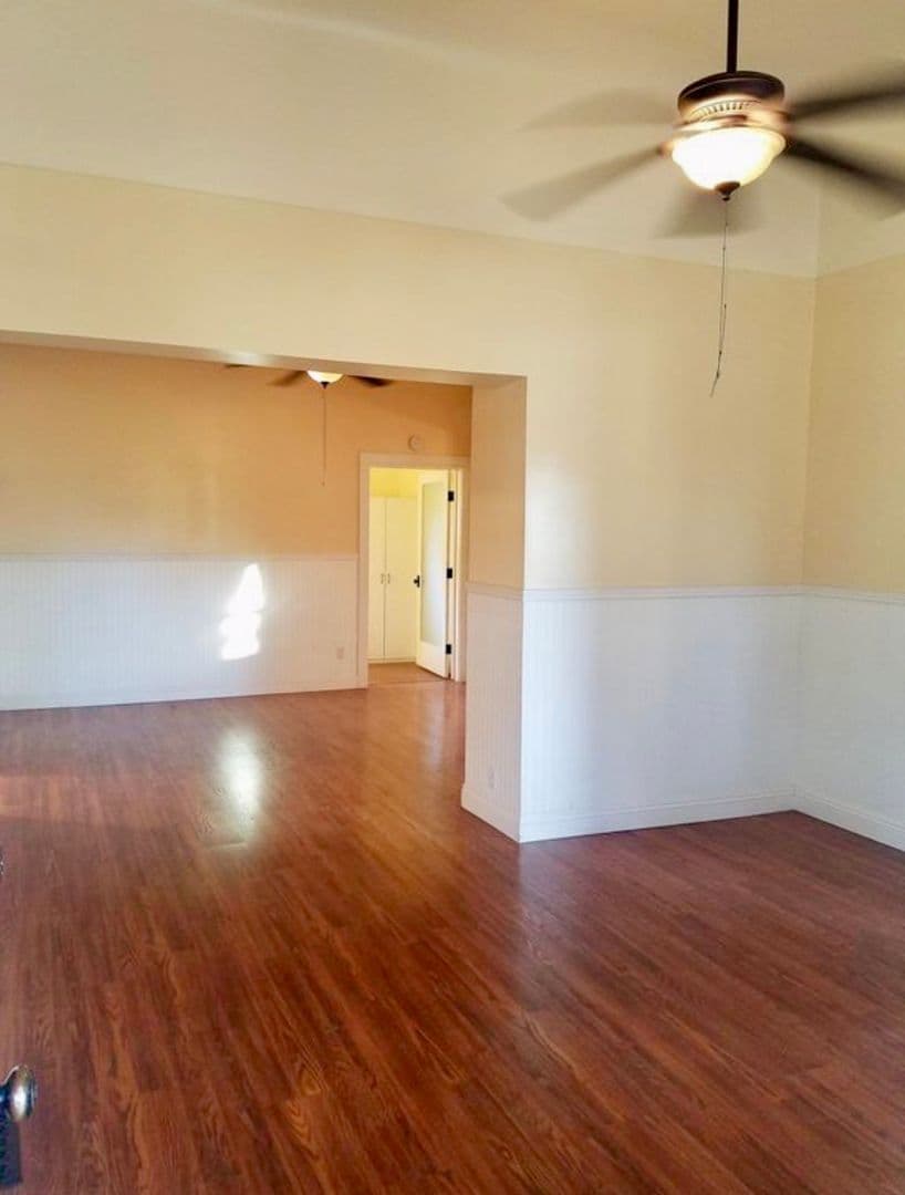 Paso Robles House: 1806 Pine St