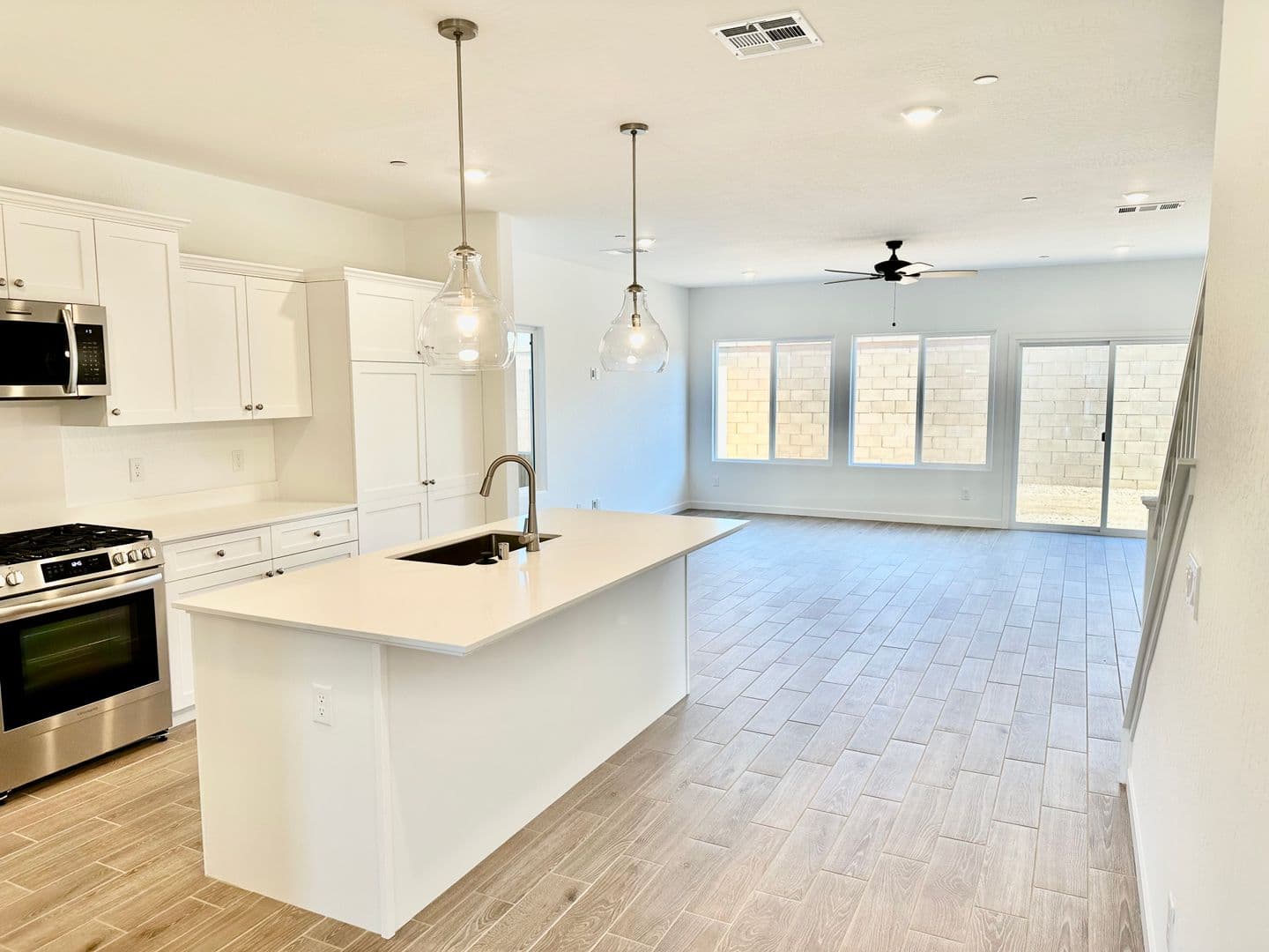 Madera House: 843 Ponderosa Way