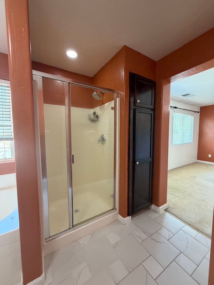 Fresno House: 6253 E. Hampton Way