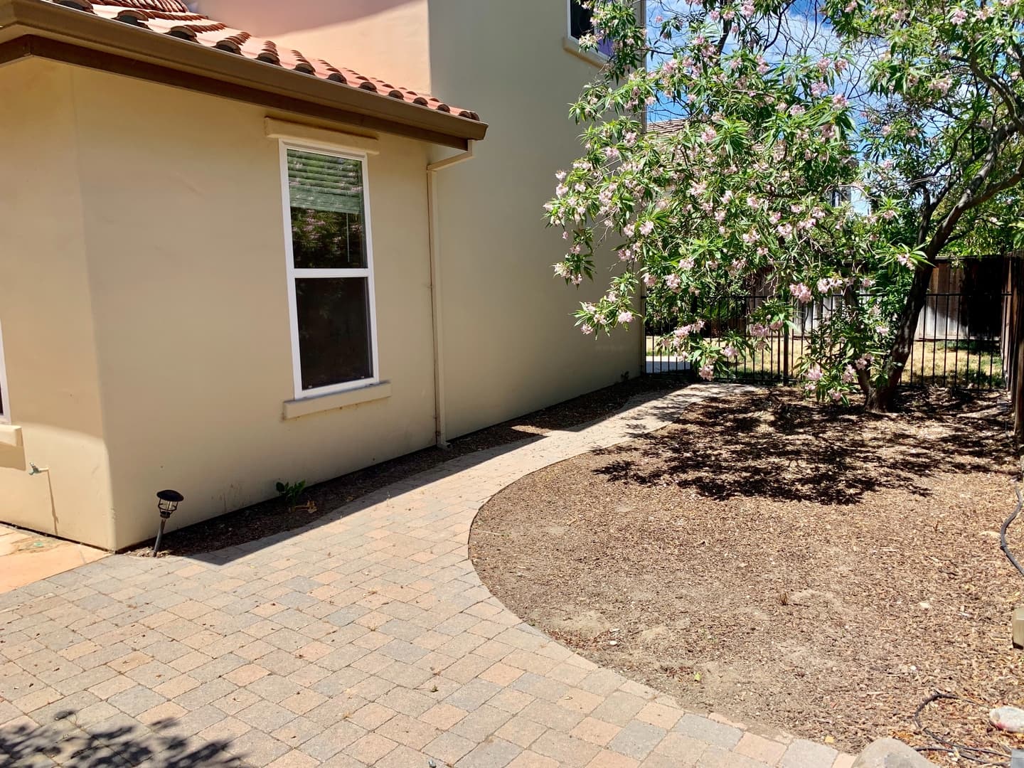 Paso Robles House: 209 Vista Del Rio