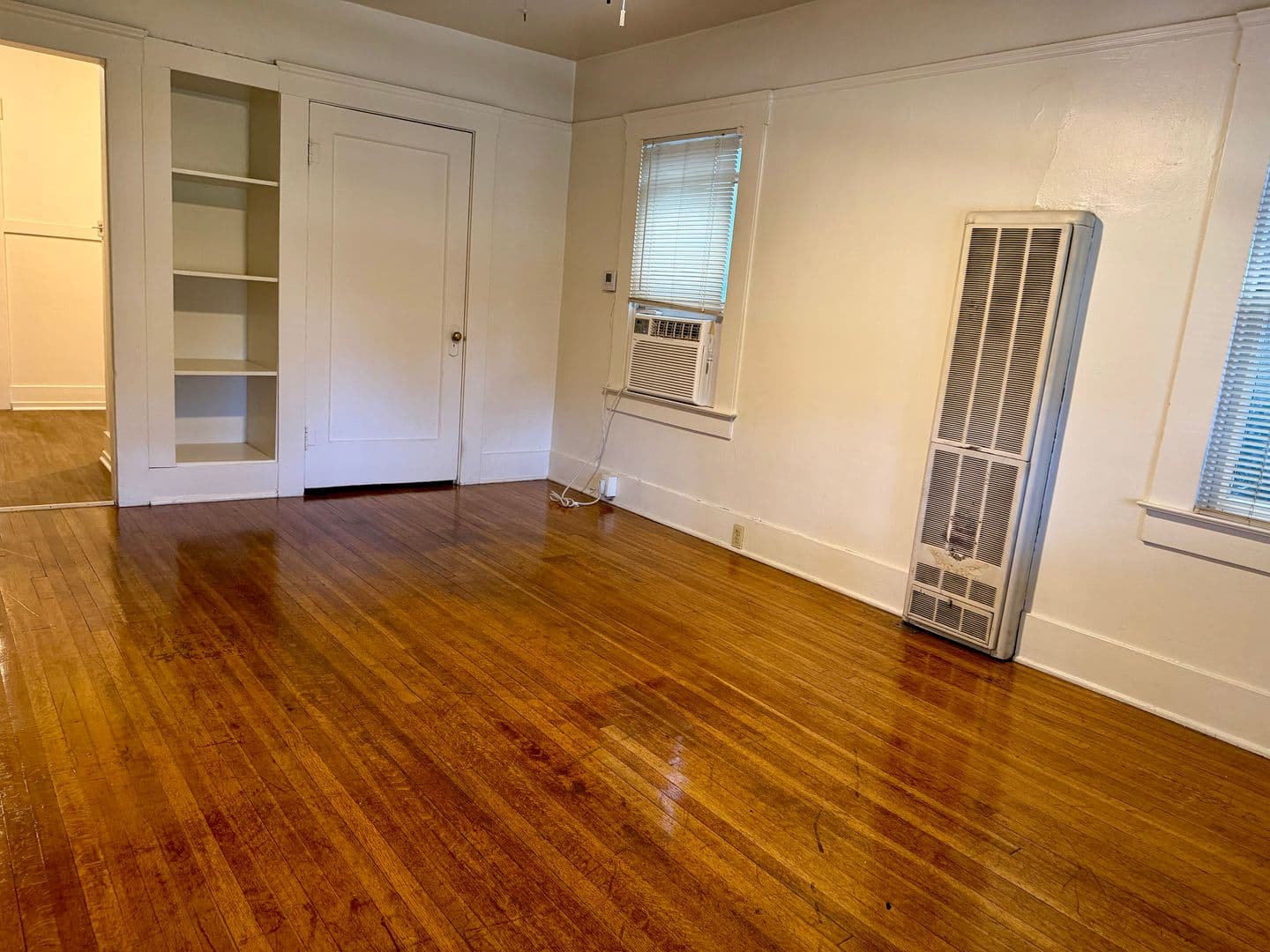 Fresno Apartment: 680 Hedges-1327 Linden Ave