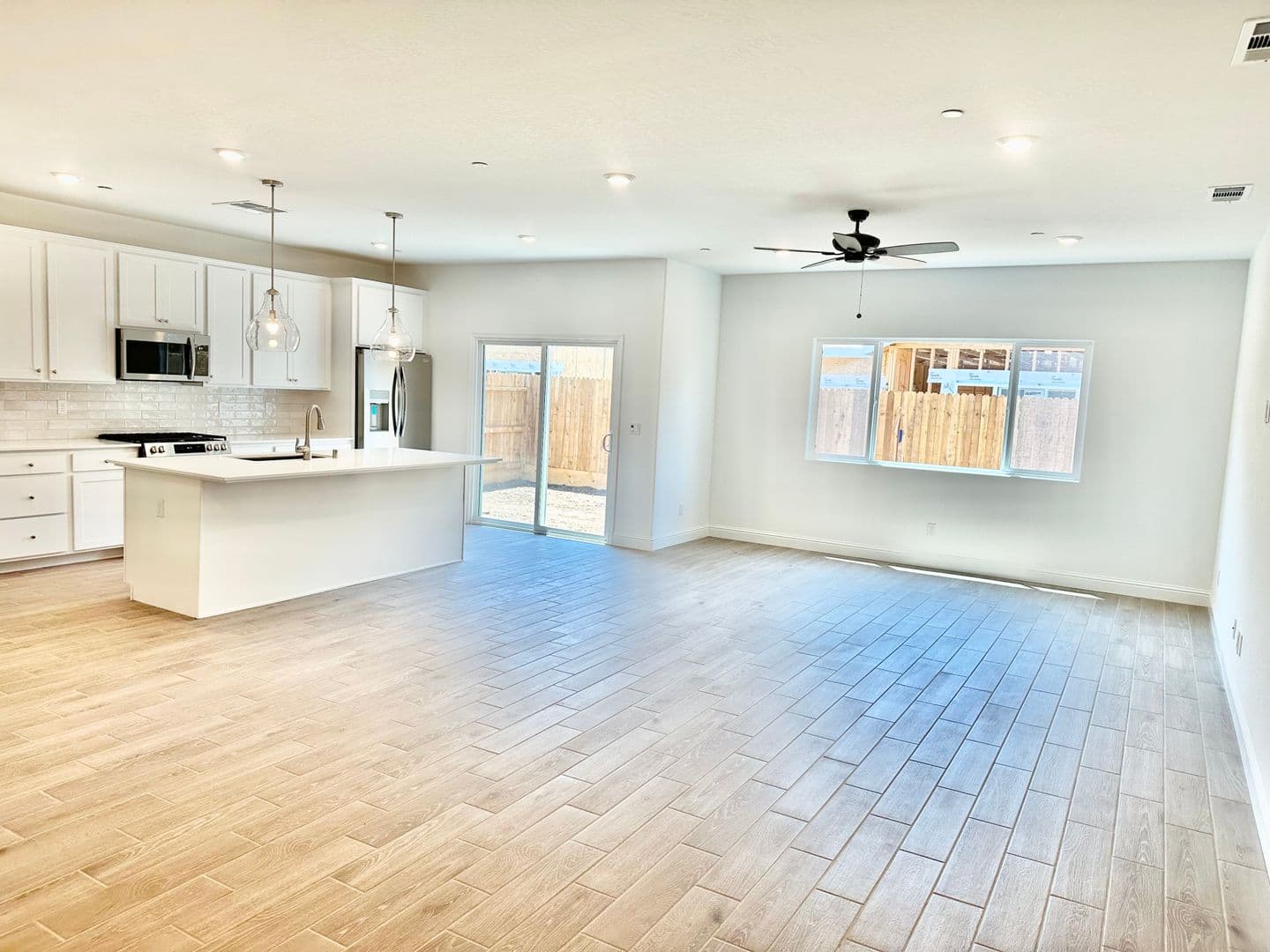 Fresno House: 7219 E Simpson Ave