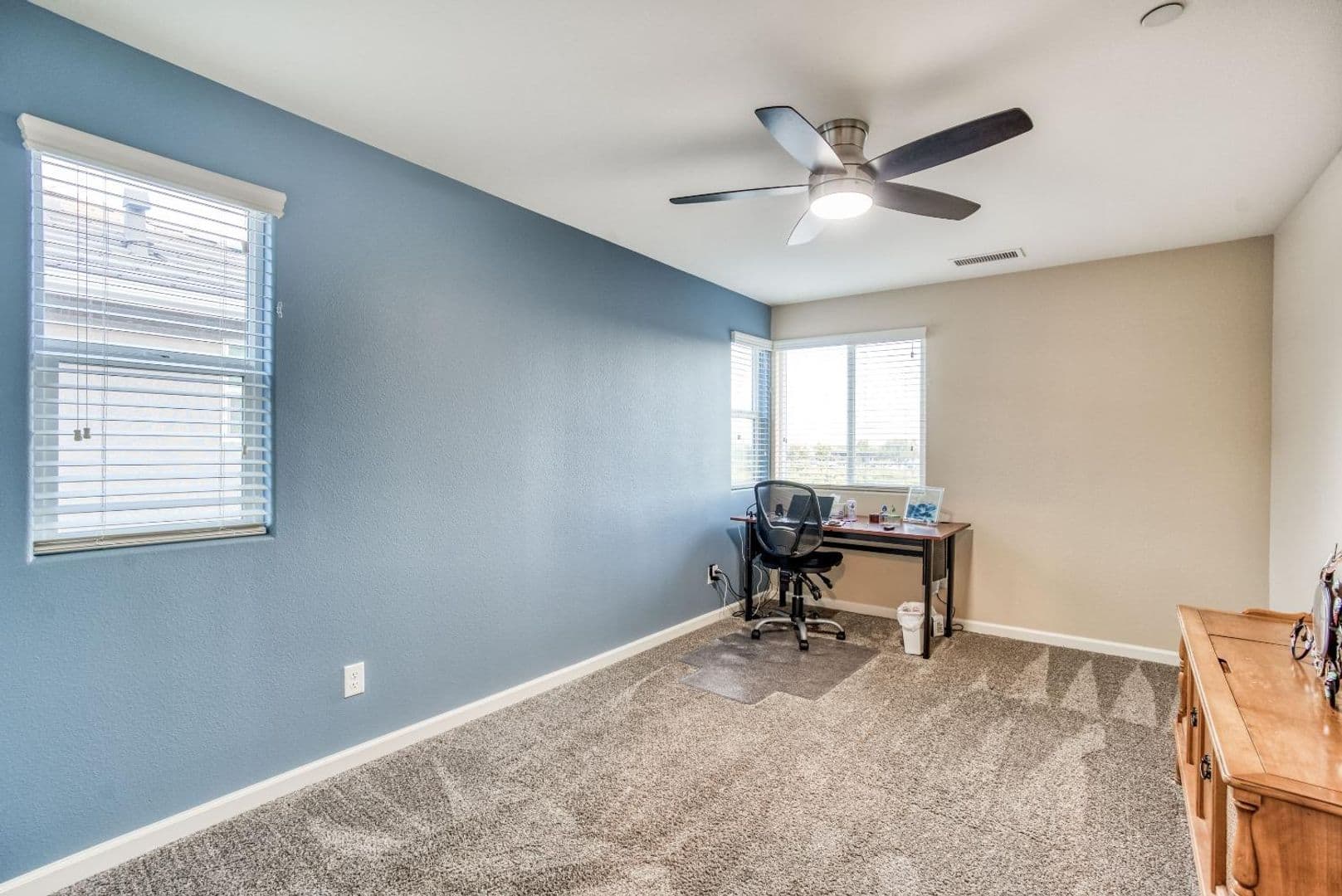 Clovis House: 3678 Parkstone Way
