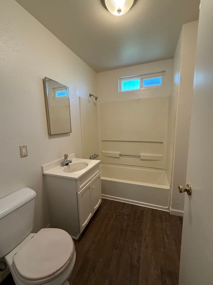 Fresno Apartment: 132-148 N San Pablo