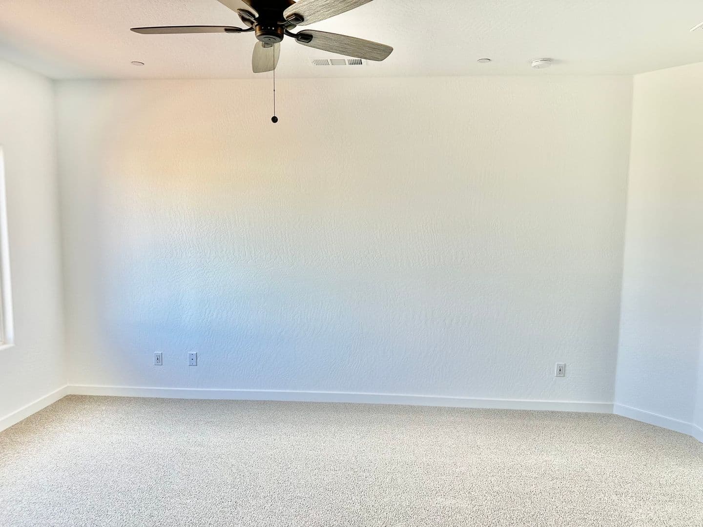 Madera House: 843 Ponderosa Way