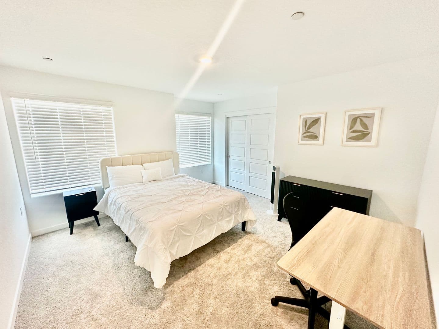 Madera House: 980 Rubcom Rd W