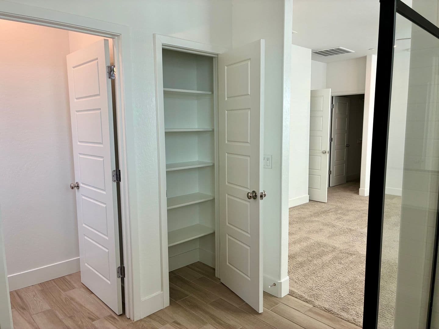 Fresno House: 2846 E Tamarind Dr