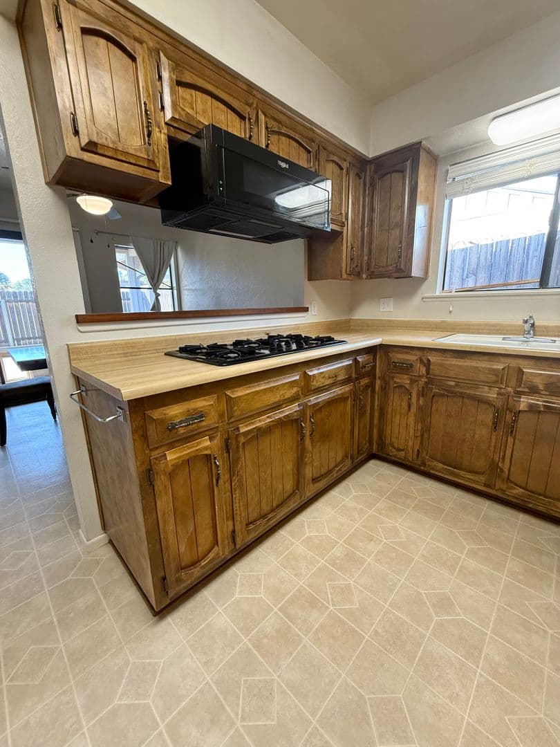 Paso Robles House: 4929 Sparrow Hawk Ln