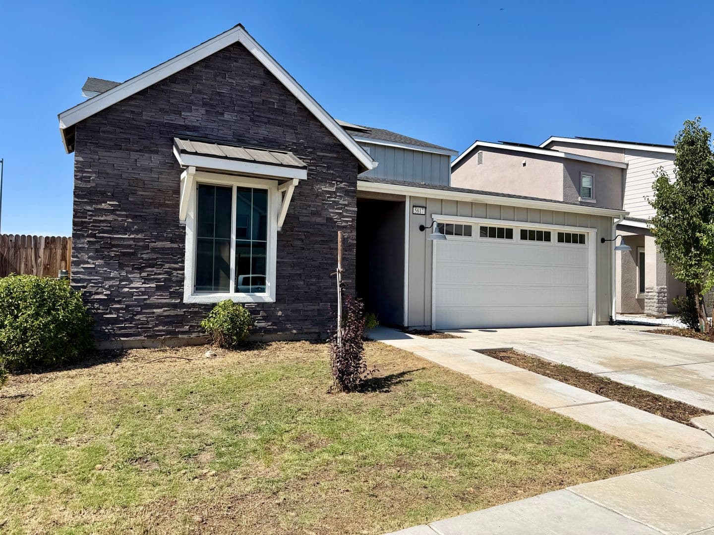 Fresno House: 5817 E Truman Ave