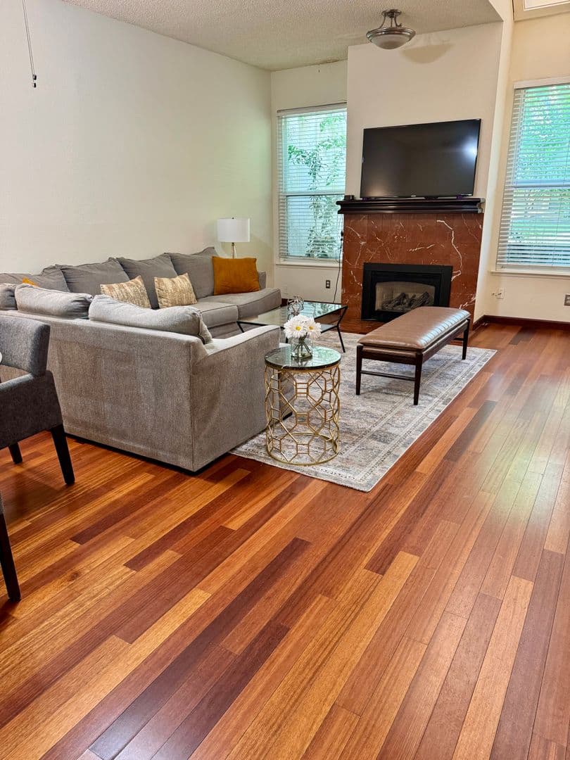 Fresno House: 2890 Huntington Blvd #150