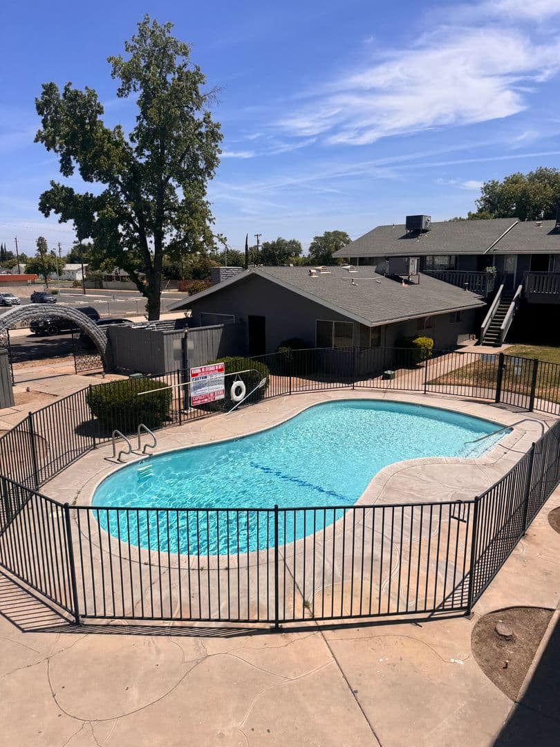 Fresno Apartment: 1115 W Simpson Ave