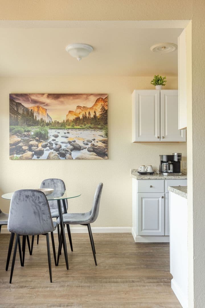 Fresno Apartment: 1329 E San Ramon Ave