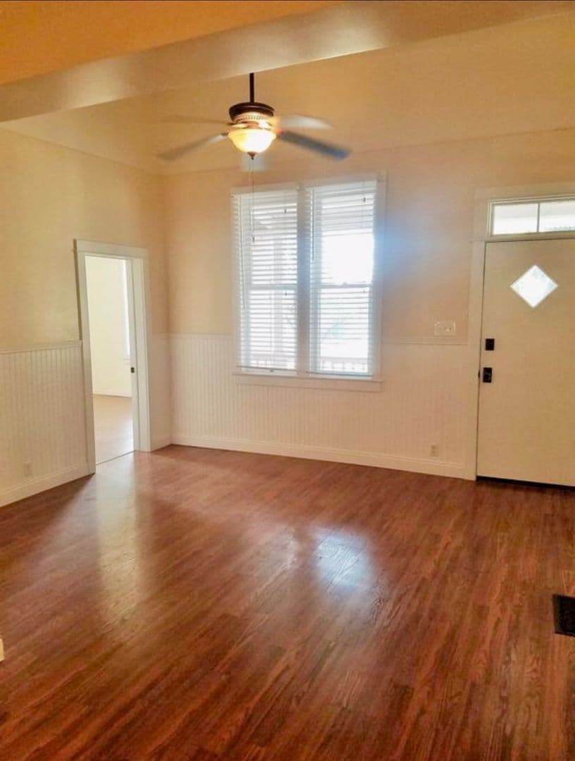 Paso Robles House: 1806 Pine St