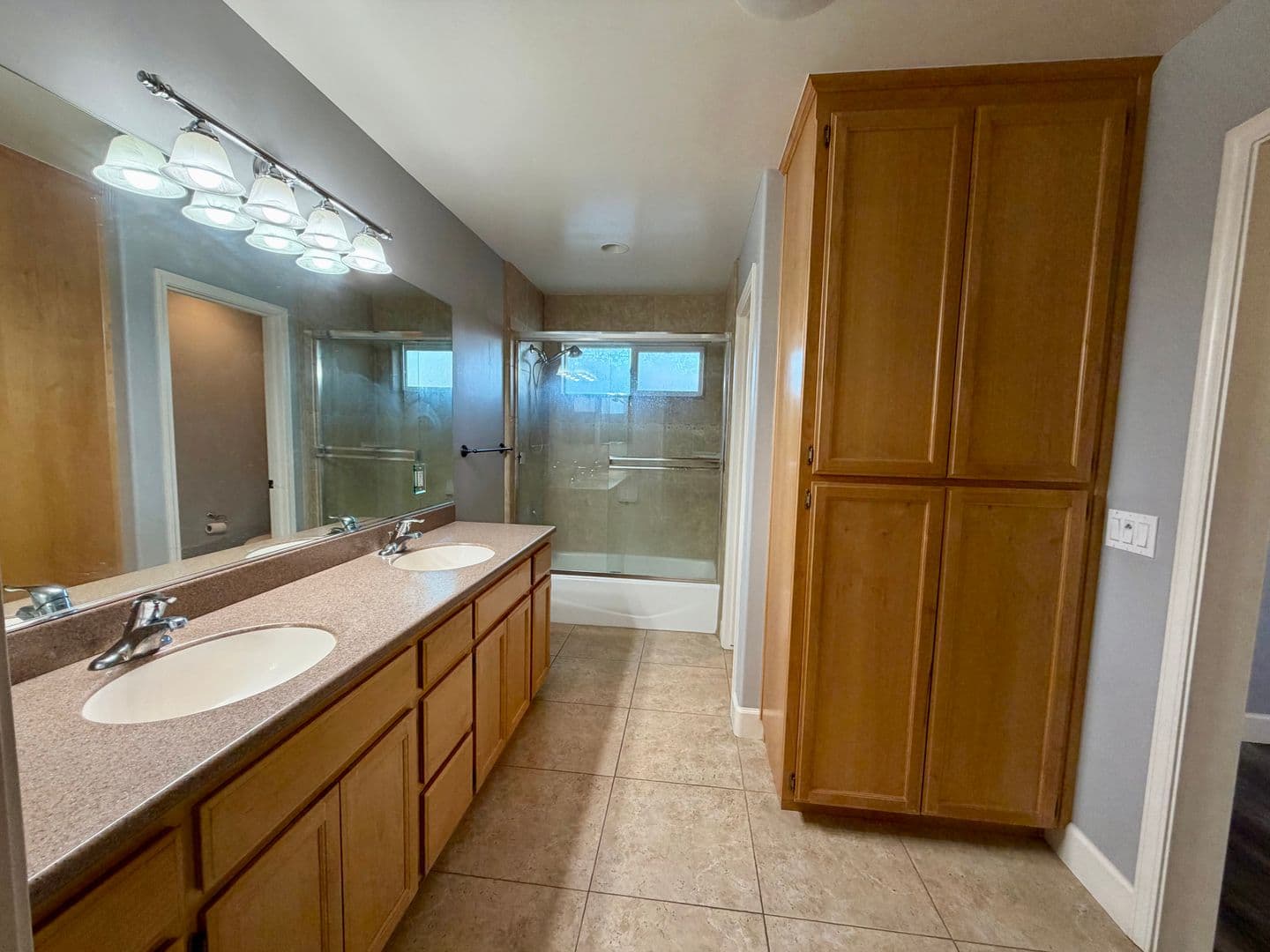 Paso Robles House: 904 Larable Ct