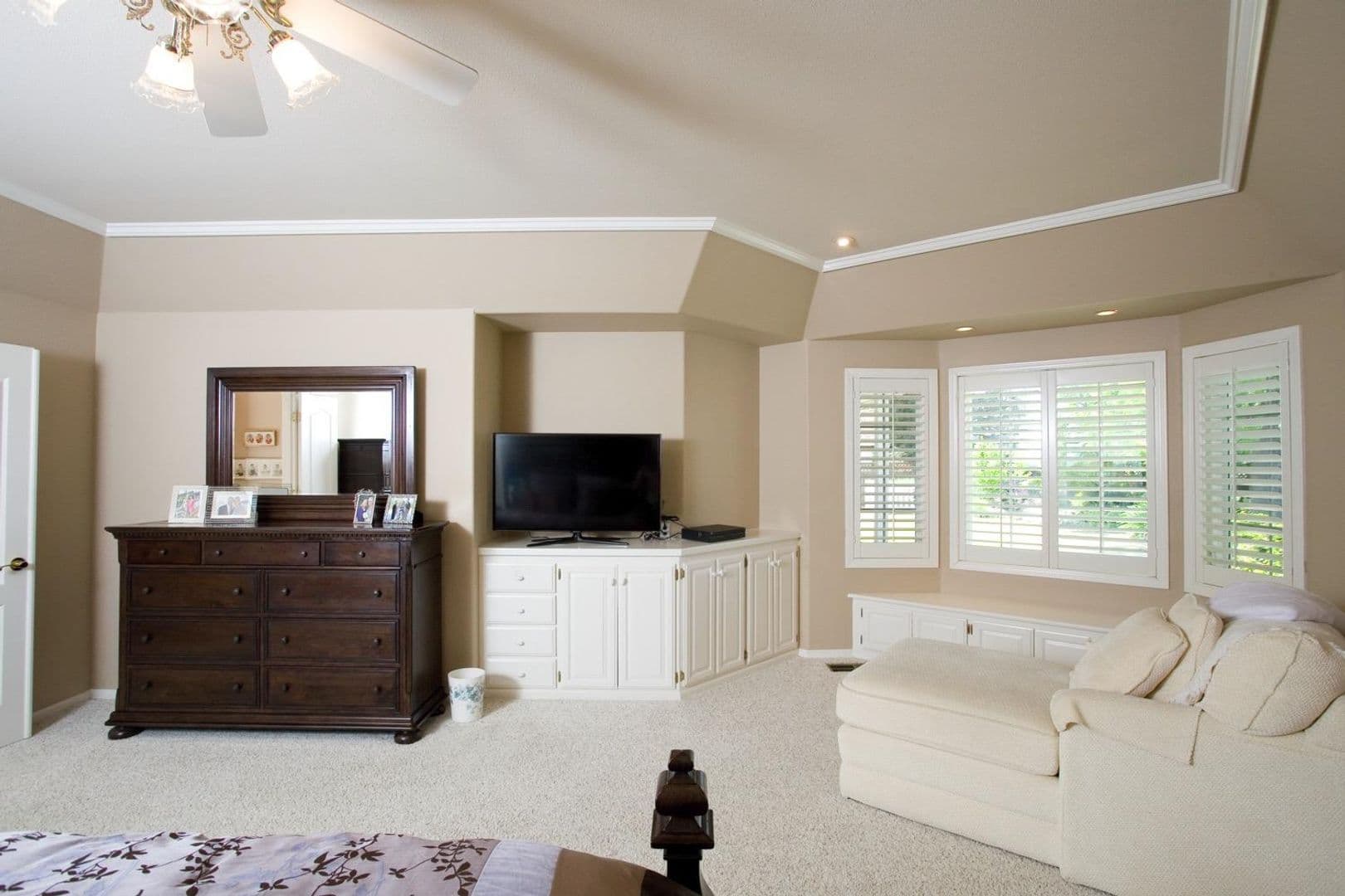 Fowler House: 205 N Jonna Ave