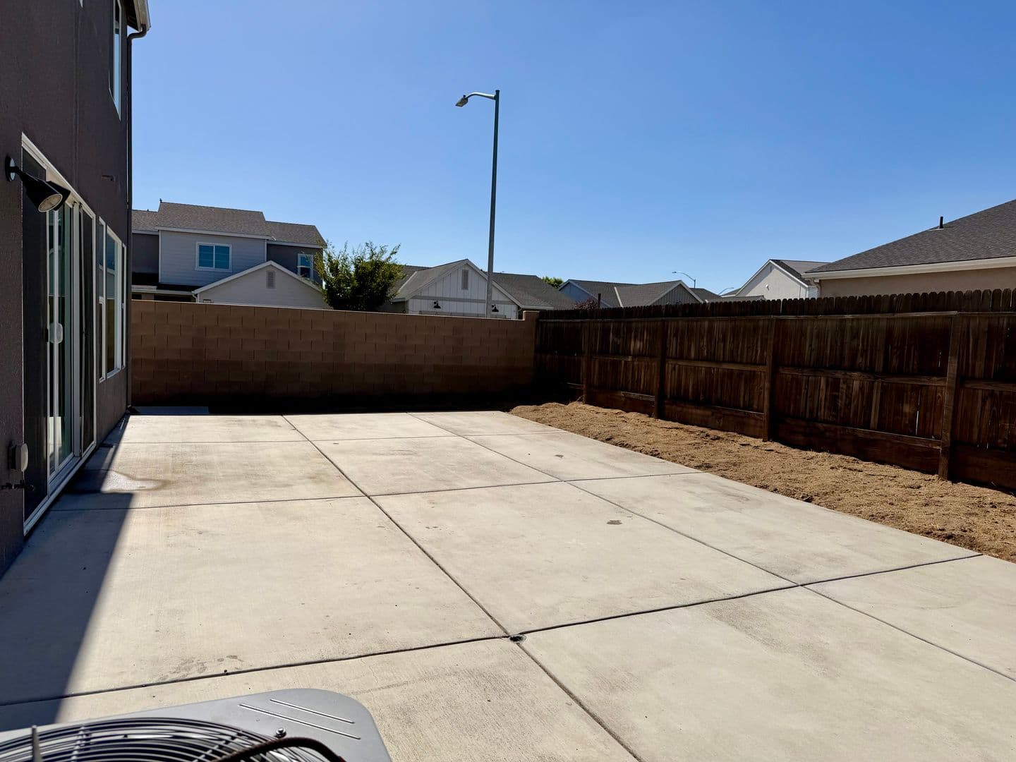 Fresno House: 5817 E Truman Ave