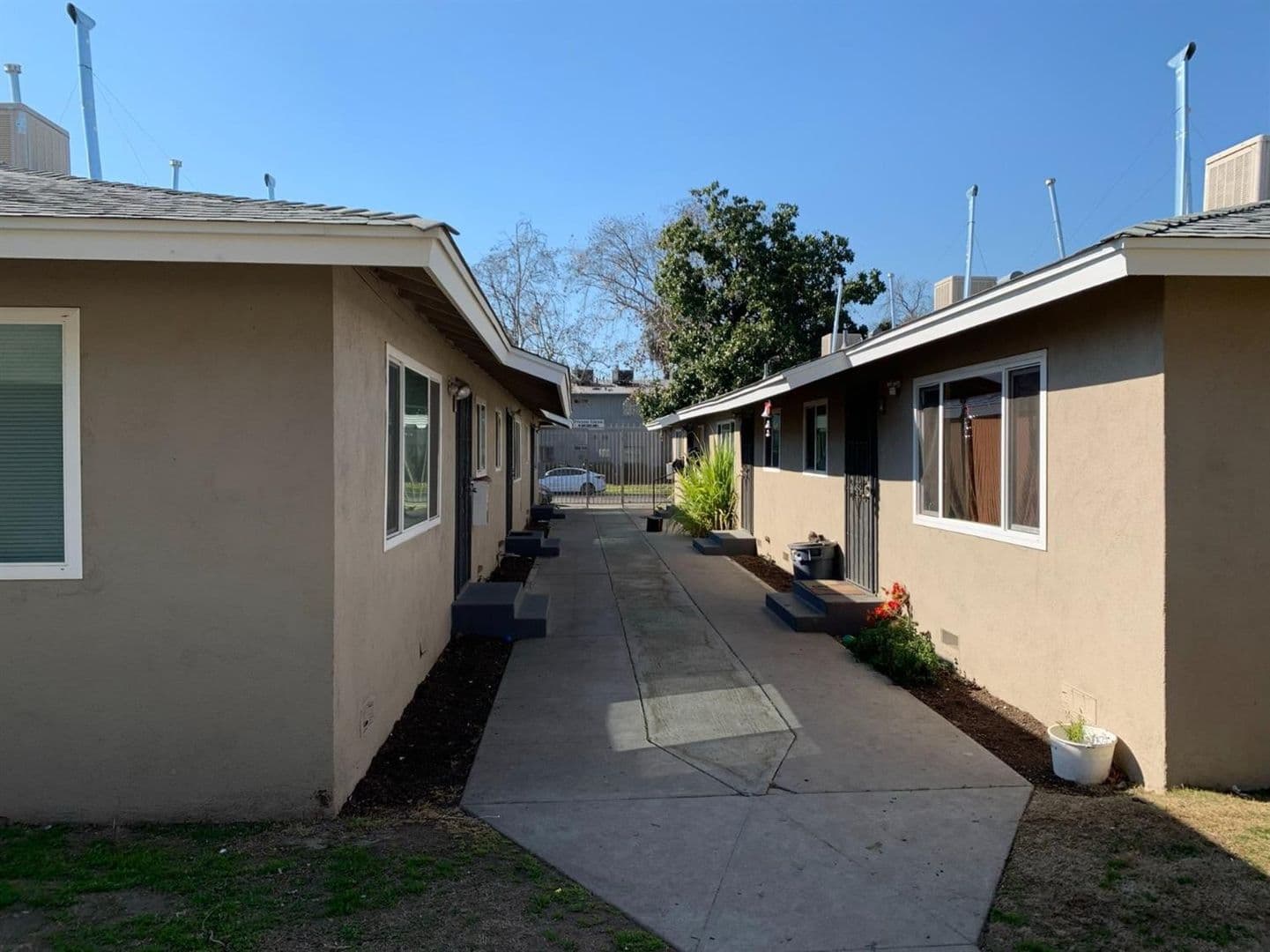 Fresno Apartment: 422 N Glenn Ave