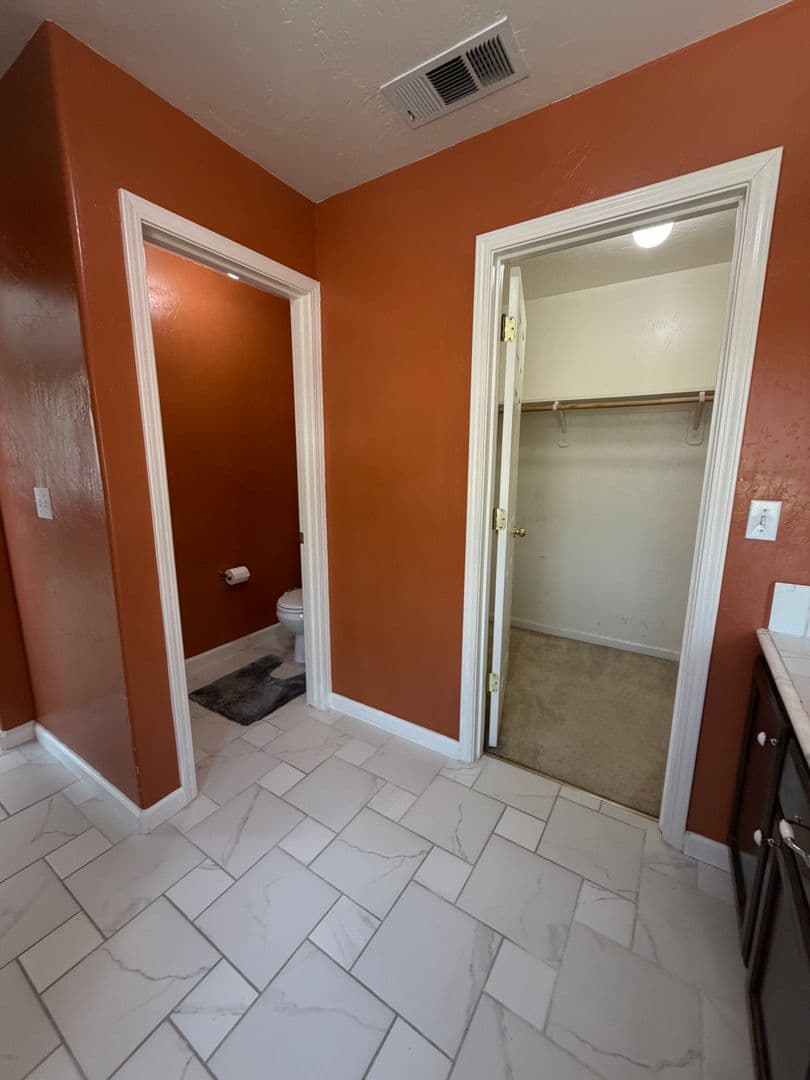 Fresno House: 6253 E. Hampton Way