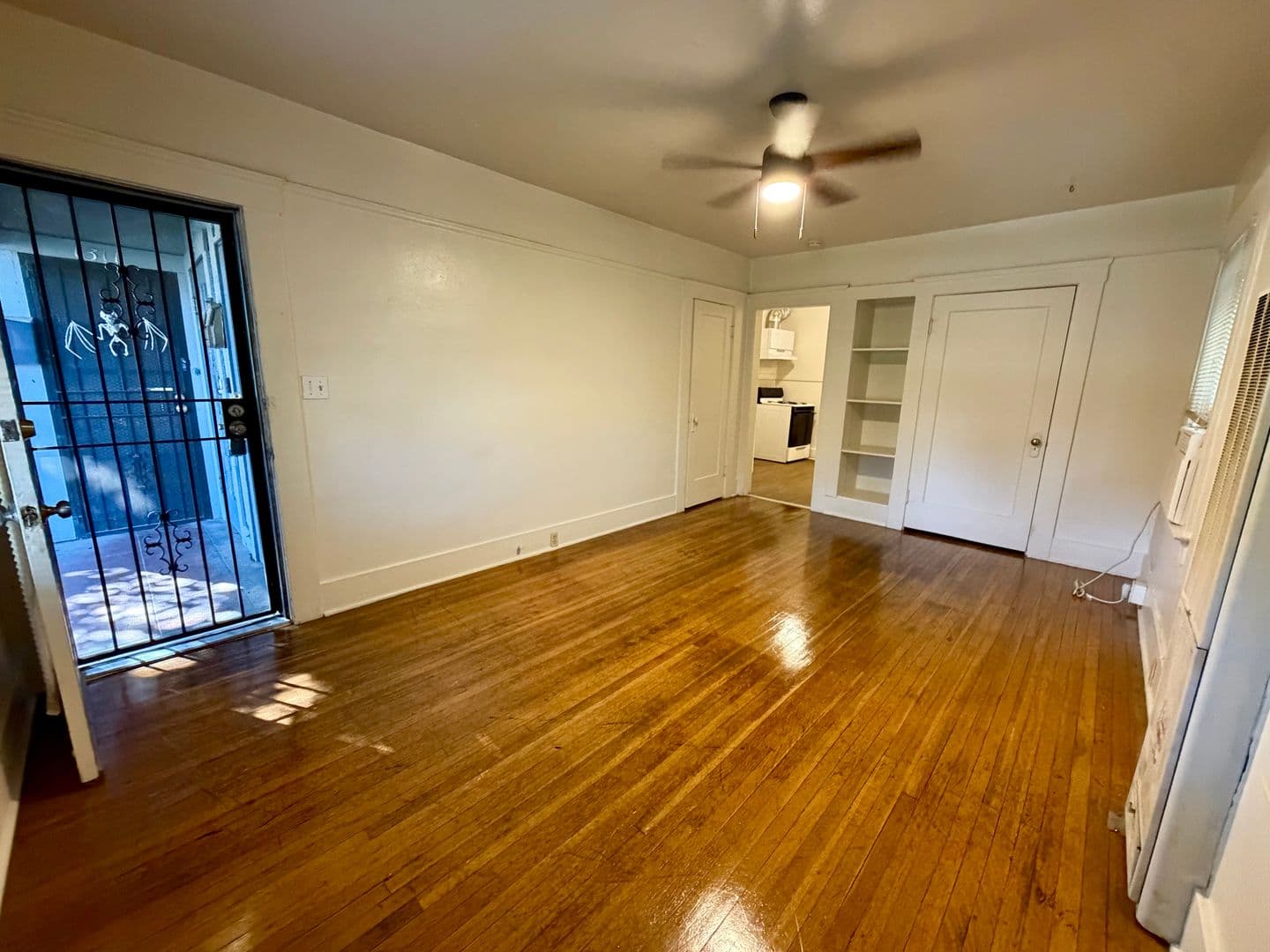 Fresno Apartment: 680 Hedges-1327 Linden Ave