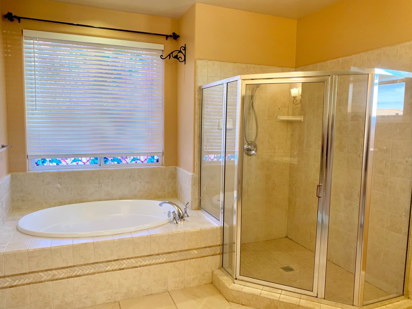 Paso Robles House: 209 Vista Del Rio
