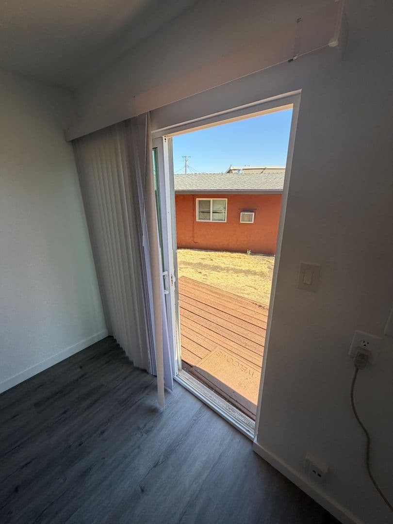 Vacaville Apartment: 209 Brown St