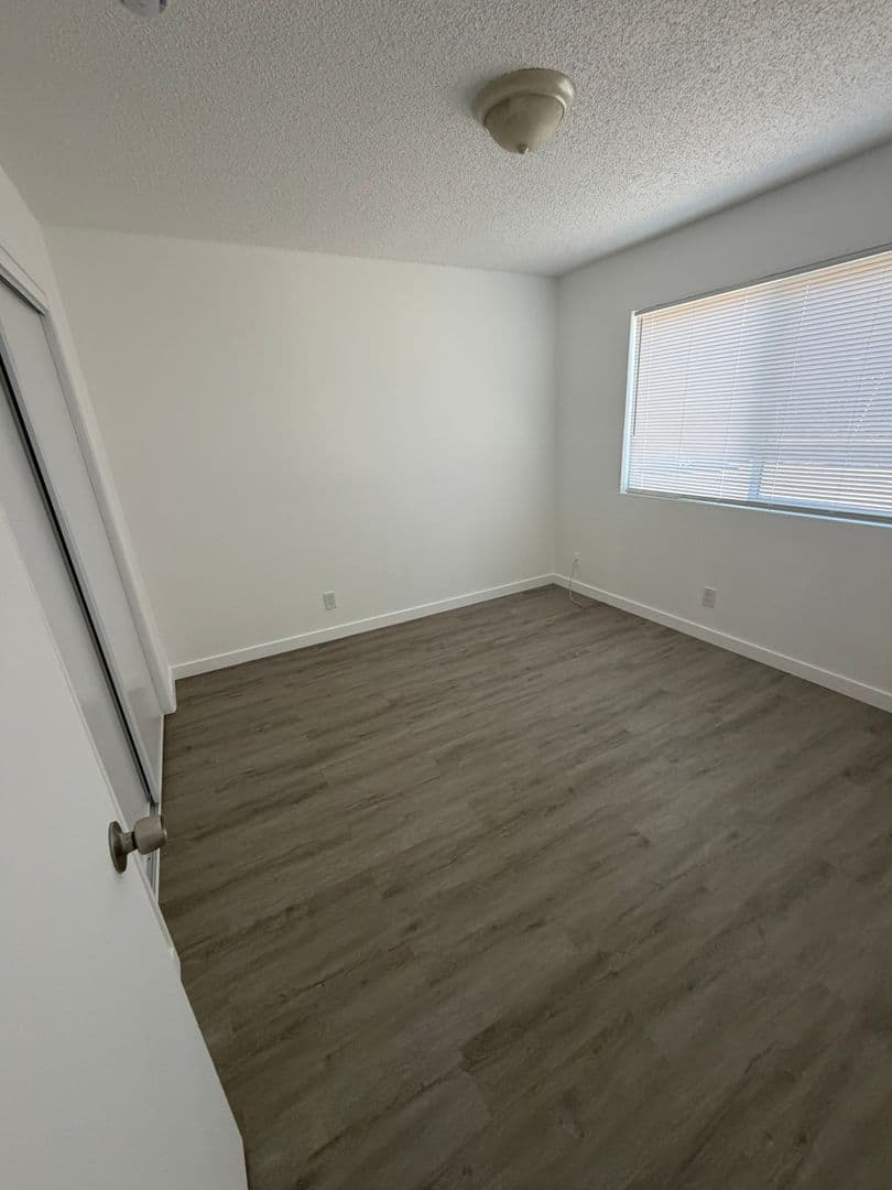 Vacaville Apartment: 209 Brown St
