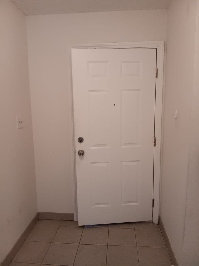 Vacaville Apartment: 209 Brown St