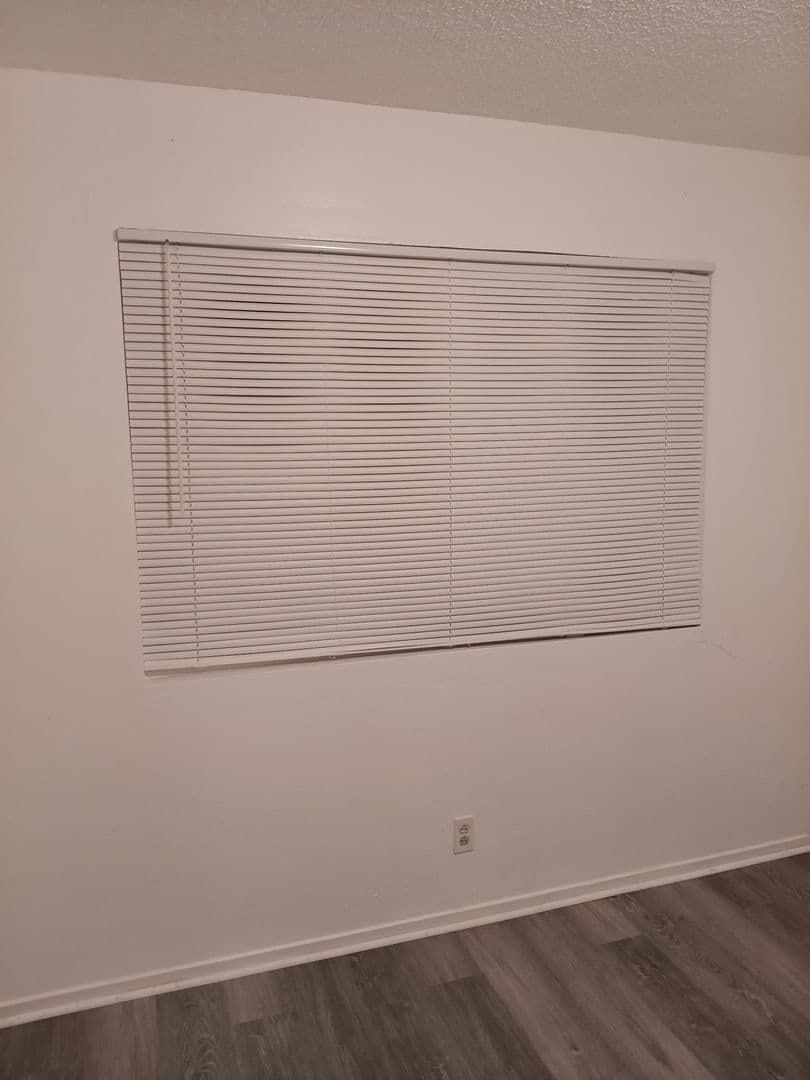 Vacaville Apartment: 209 Brown St