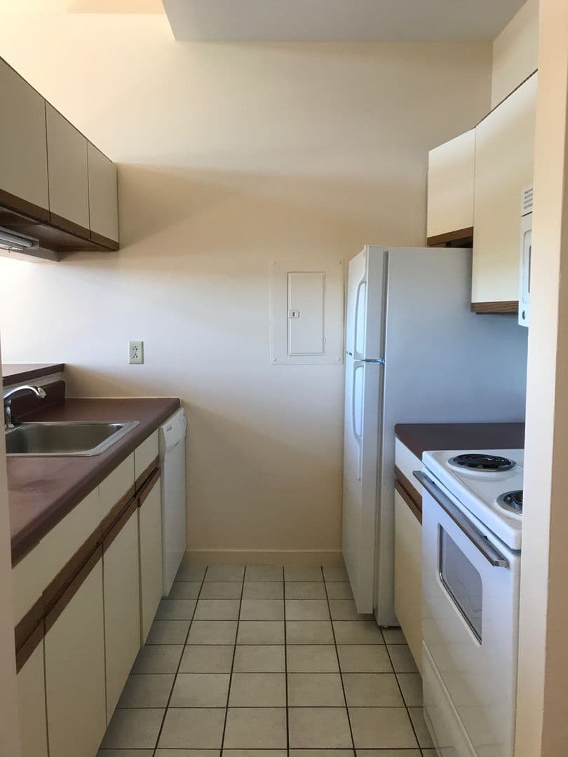 Pittsfield Apartment: 7 North Street
