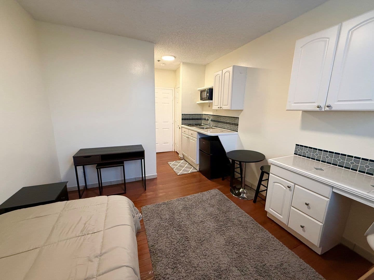 West Palm Beach Apartment: 2320 N Dixie Hwy