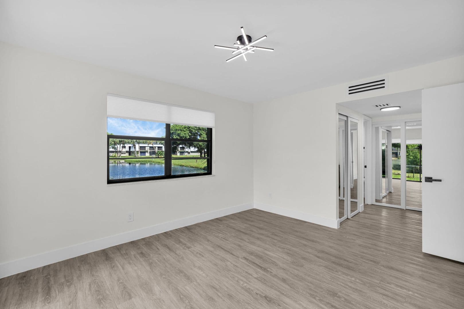 Fort Pierce Apartment: 2517 S 17th Street