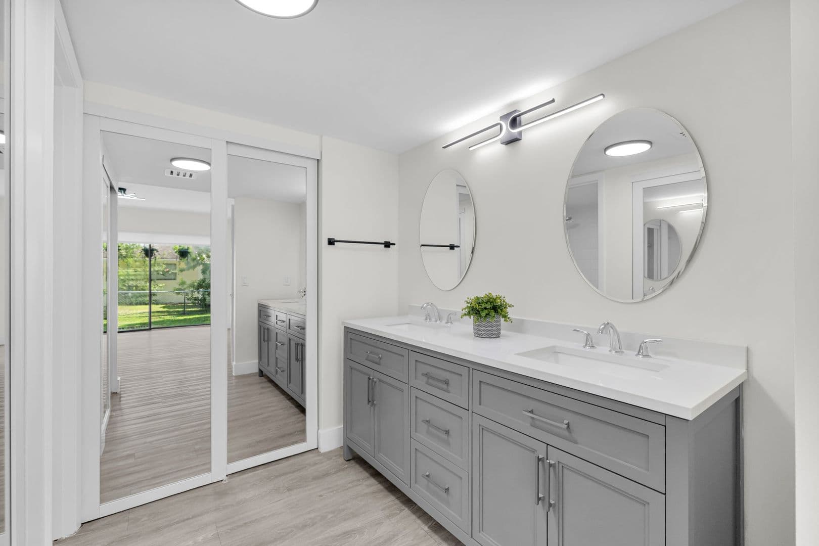 Fort Pierce Apartment: 2517 S 17th Street