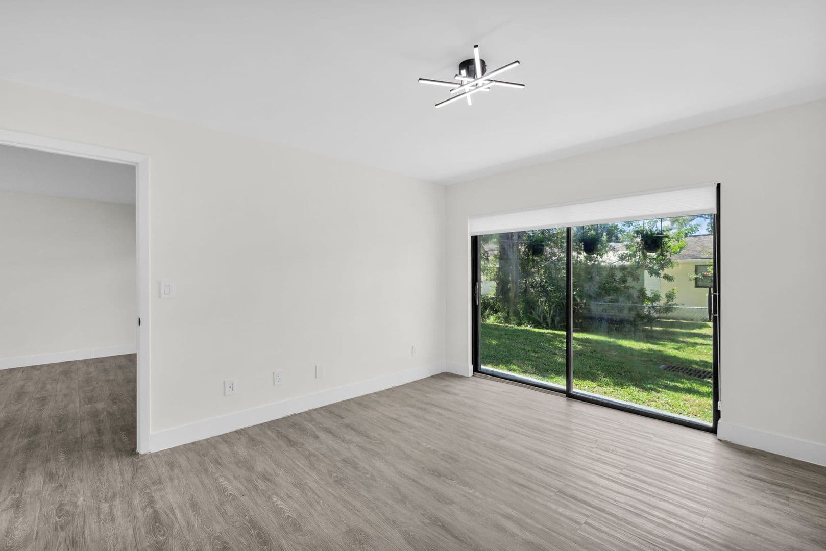 Fort Pierce Apartment: 2517 S 17th Street