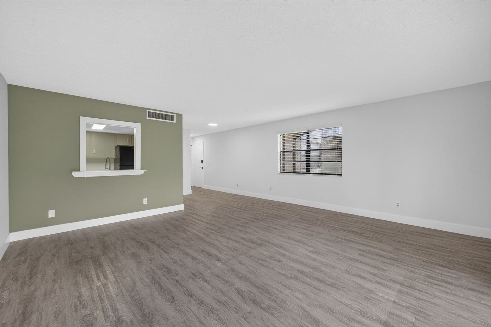 Fort Pierce Apartment: 2517 S 17th Street