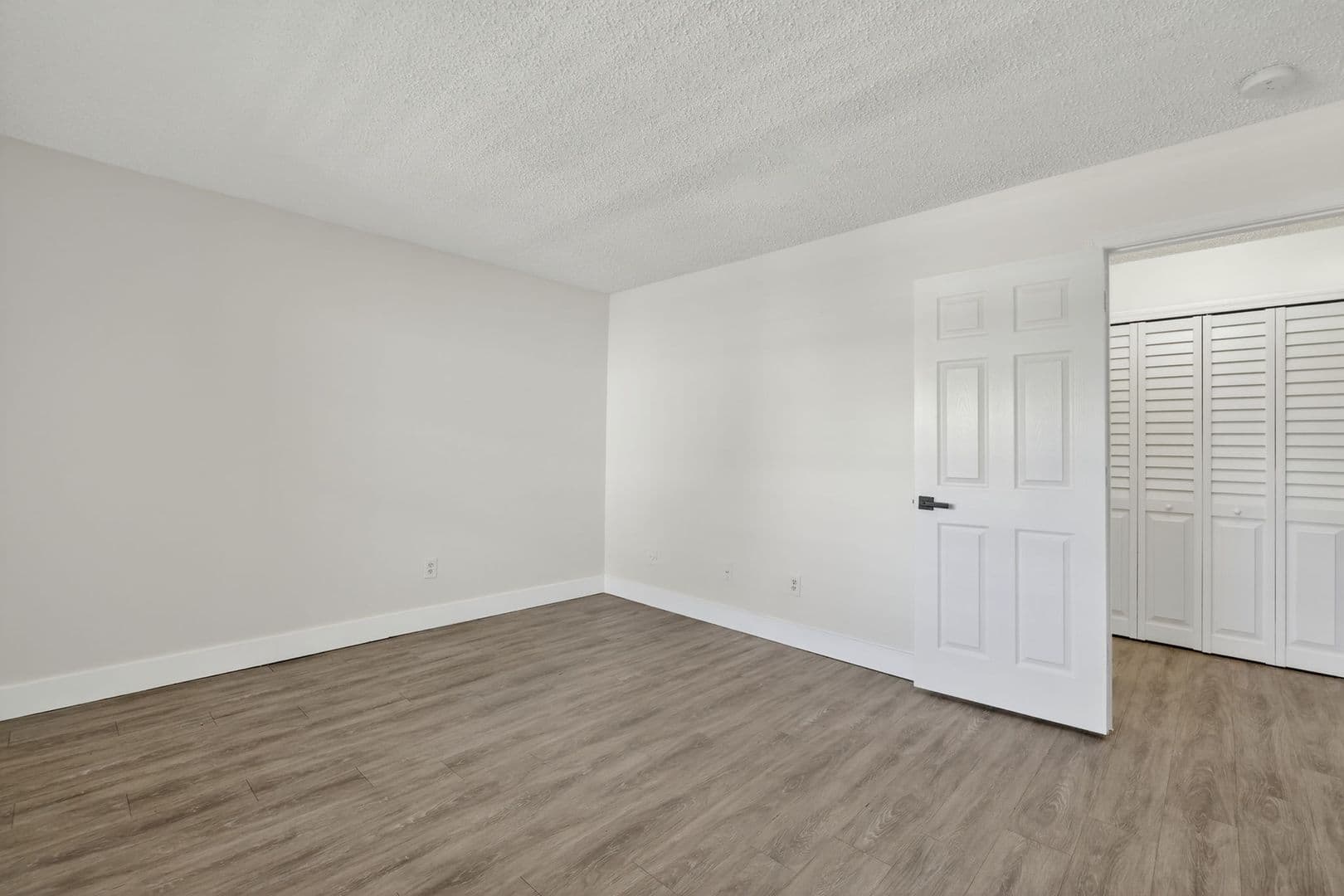 Fort Pierce Apartment: 2517 S 17th Street