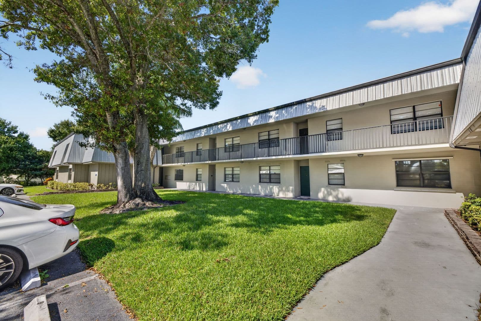 Fort Pierce Apartment: 2517 S 17th Street