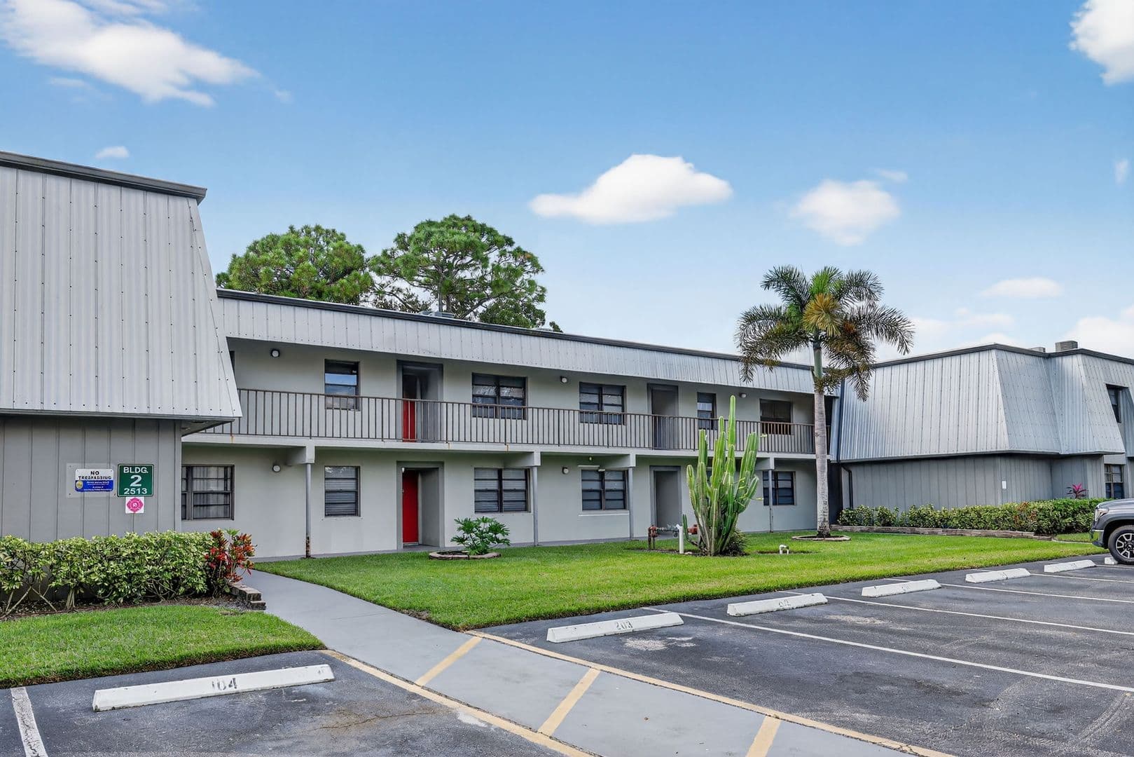 Fort Pierce Apartment: 2517 S 17th Street