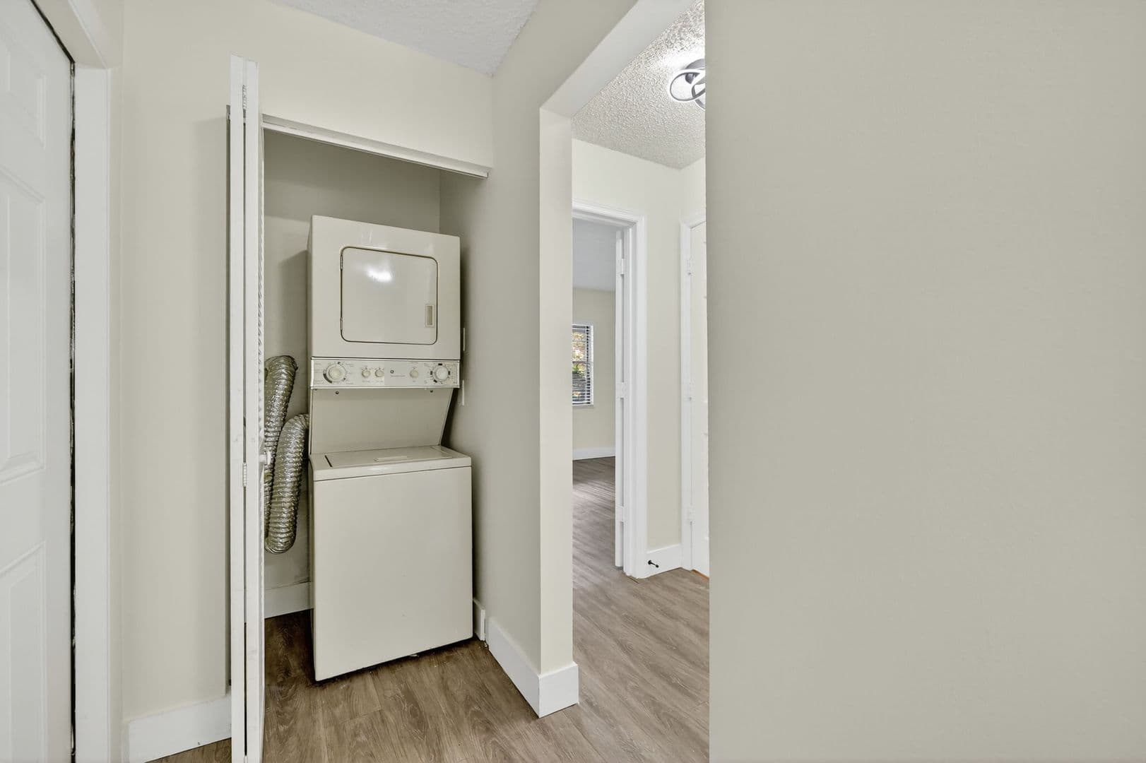 Fort Pierce Apartment: 2517 S 17th Street