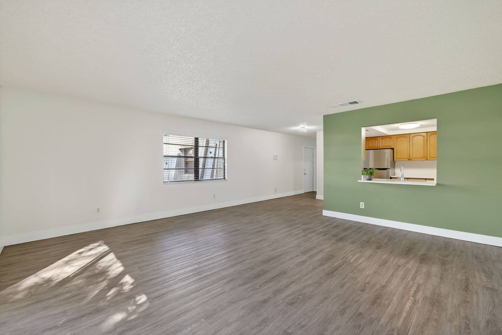 Fort Pierce Apartment: 2517 S 17th Street
