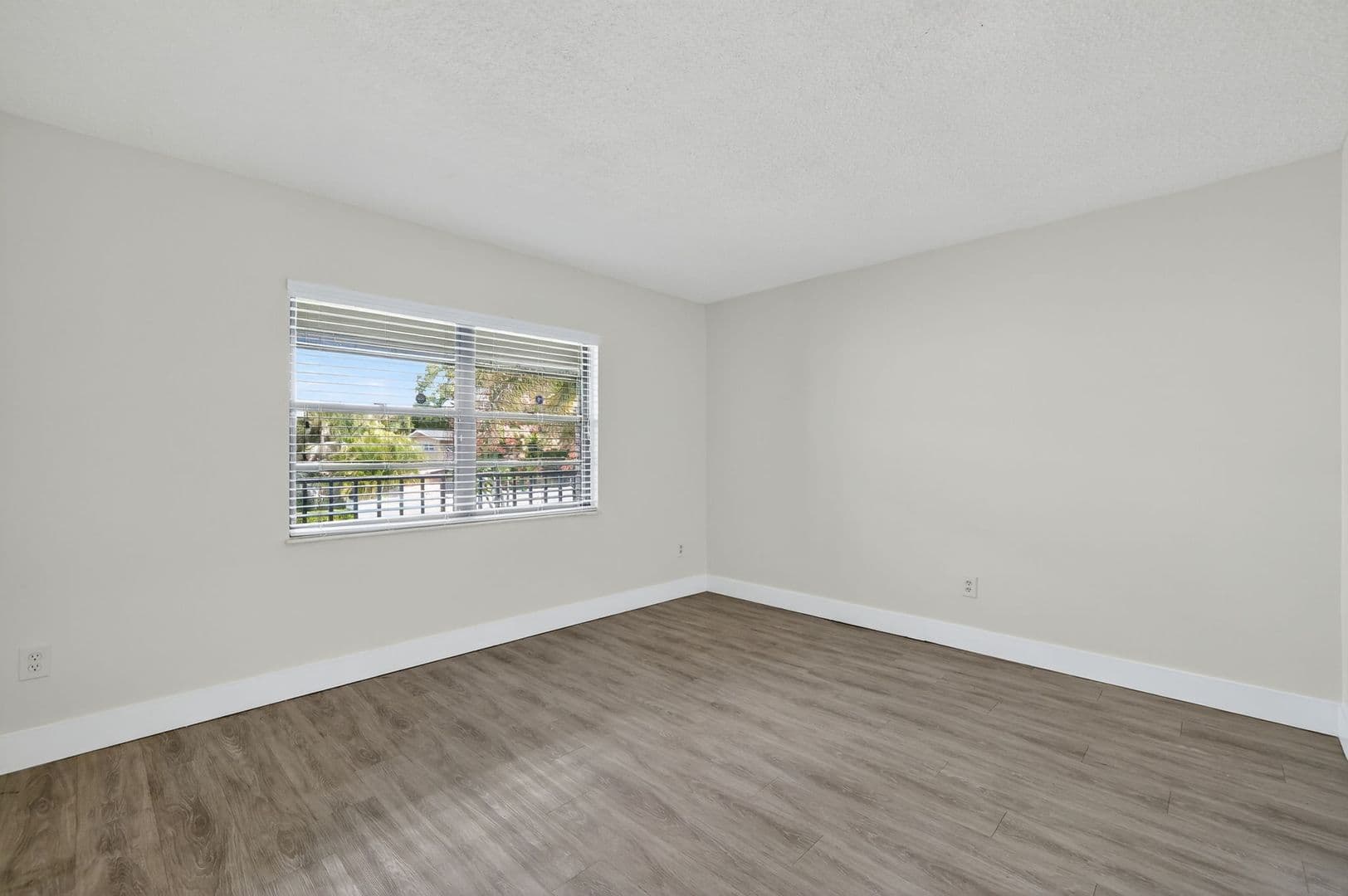 Fort Pierce Apartment: 2517 S 17th Street