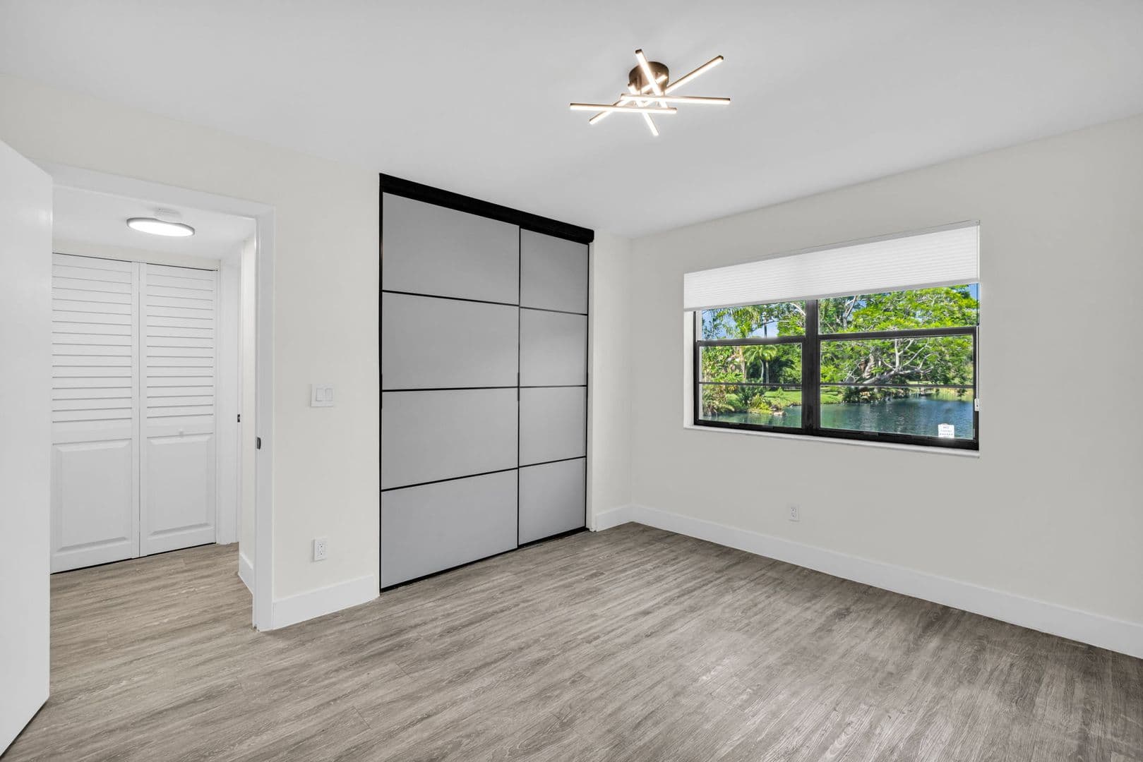 Fort Pierce Apartment: 2517 S 17th Street