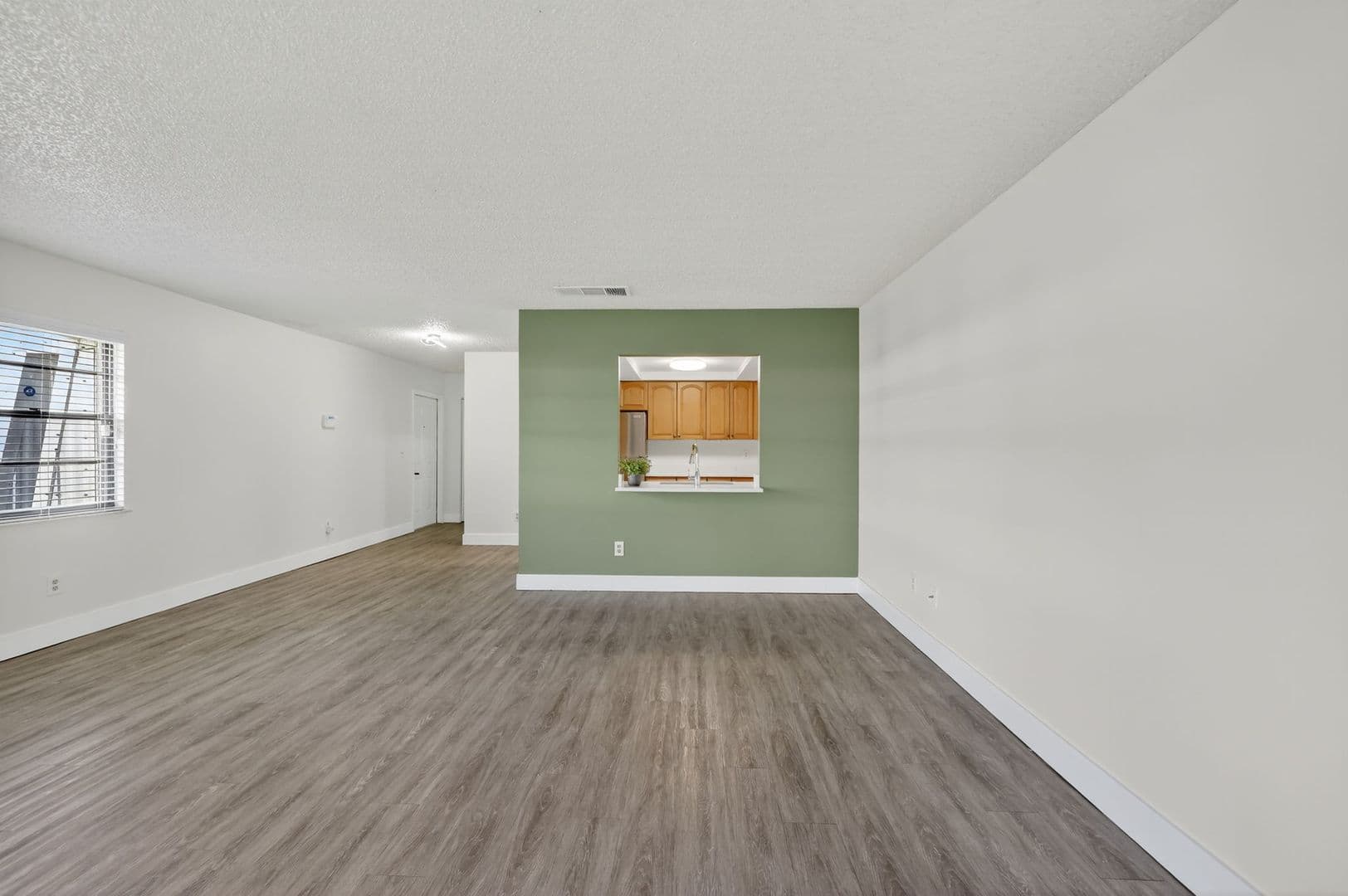 Fort Pierce Apartment: 2517 S 17th Street