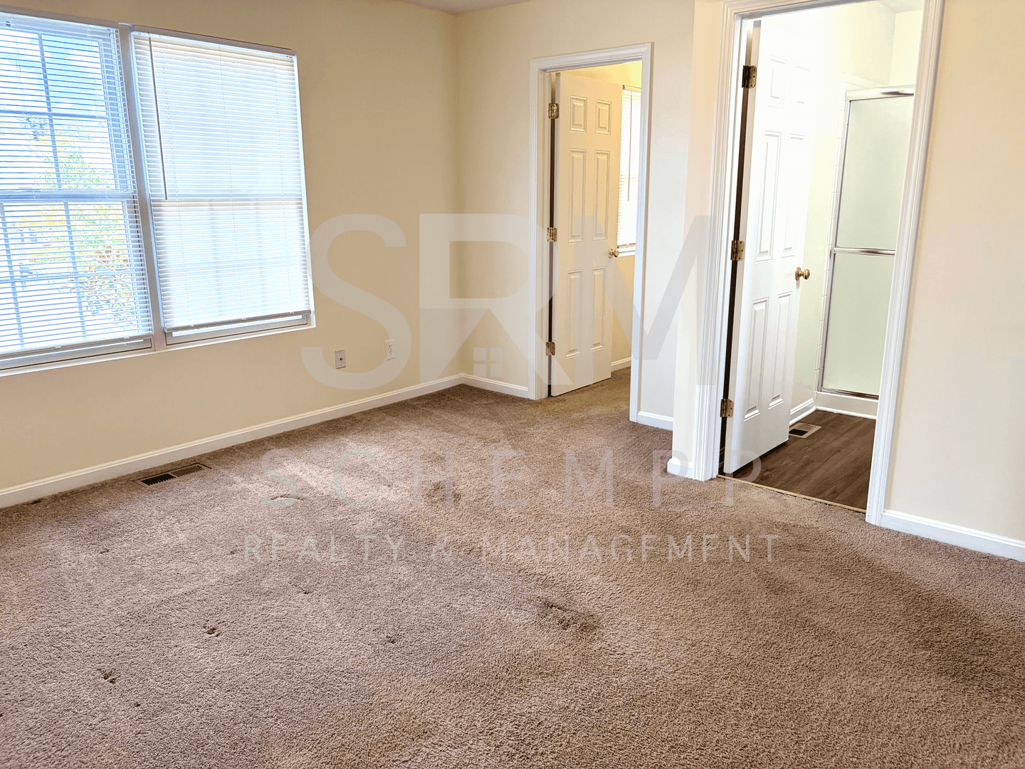 Louisville House: 7022 Shanty Creek Drive