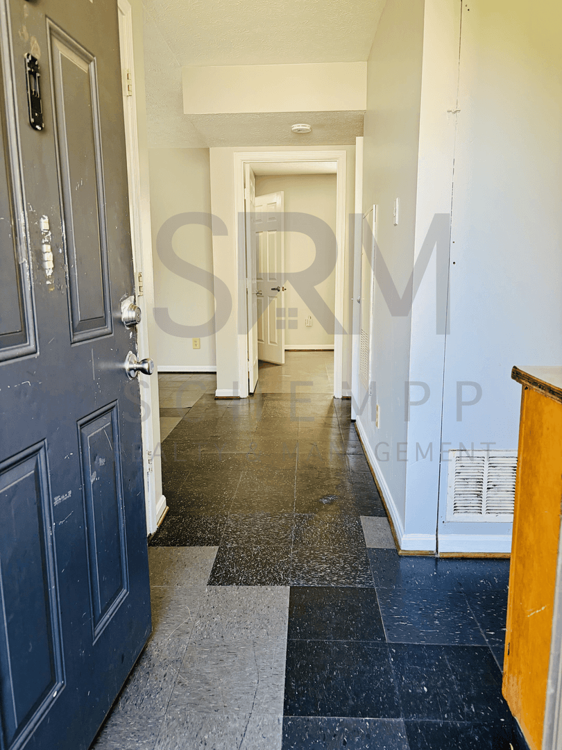 Louisville Apartment: 2718 W Jefferson St #3