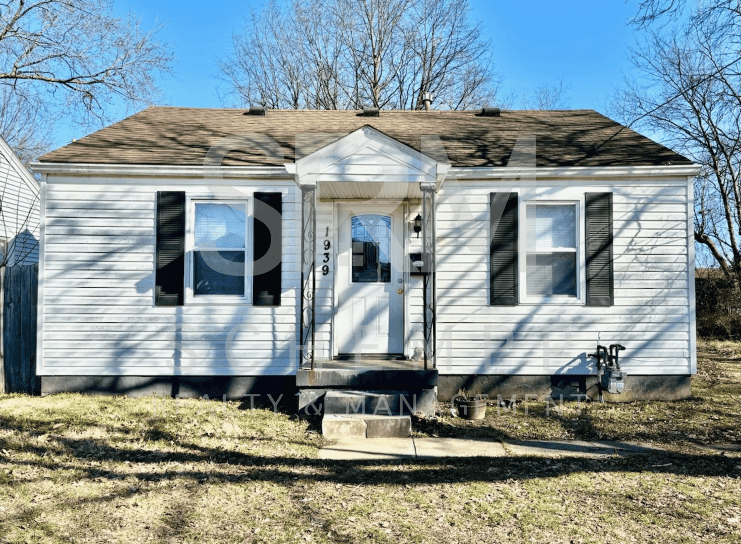 Louisville House: 1939 S 30th