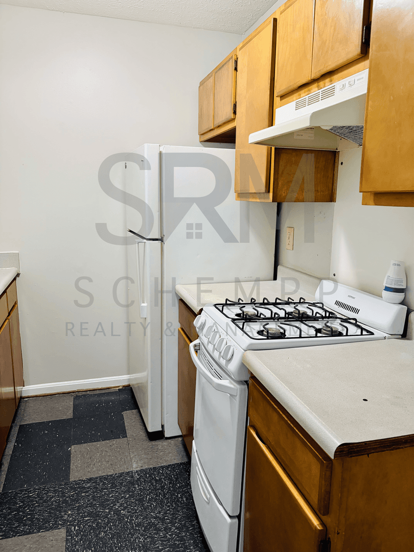 Louisville Apartment: 2718 W Jefferson St #3